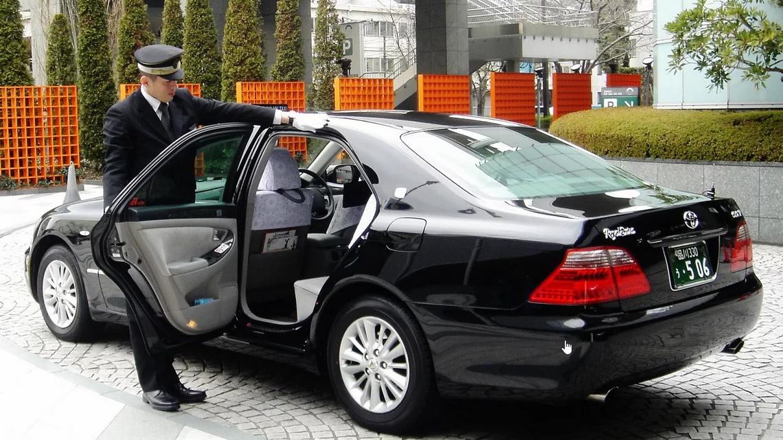 Top Reasons to Hire a Chauffeur Service