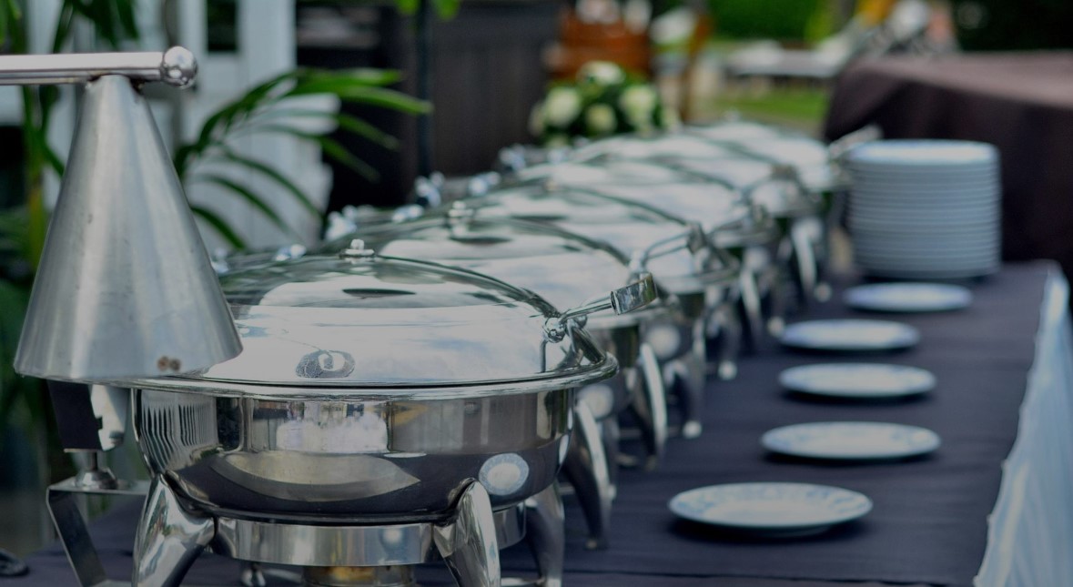 Top Equipment Essentials for Outdoor Catering Services in Dubai